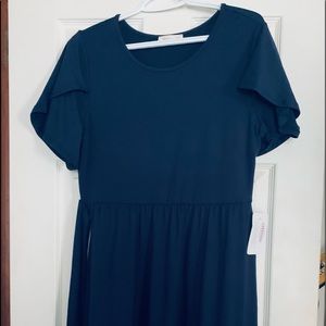 Knee length dress, brand new!
